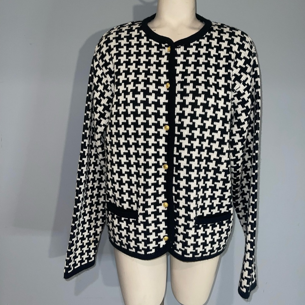 Classic Elements black white cardigan sweater gold buttons Medium
